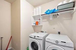 1247 S Maple Dr, Katy, TX 77493 - Photo 8