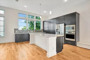 2104 Colorado St, Houston, TX 77007 - Photo 4