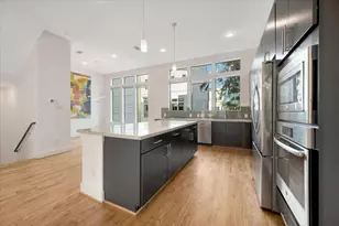 2104 Colorado St, Houston, TX 77007 - Photo 12