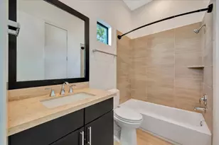 2104 Colorado St, Houston, TX 77007 - Photo 24