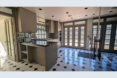 4041 Wickersham Lane, Houston, TX 77027 - Photo 4
