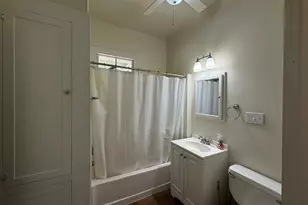715 Anderson St, Schulenburg, TX 78956 - Photo 8