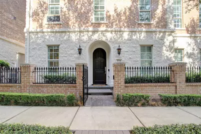 2134 Briarglen Drive, Houston, TX 77027 - Photo 2