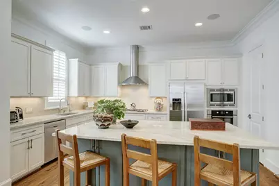 2134 Briarglen Drive, Houston, TX 77027 - Photo 16