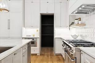 9908 Warwana Rd, Houston, TX 77080 - Photo 12