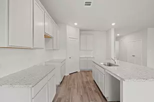 2819 Coral Dr, Texas City, TX 77591 - Photo 14