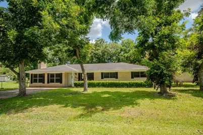 212 Avenue B, Brazoria, TX 77422 - Photo 2