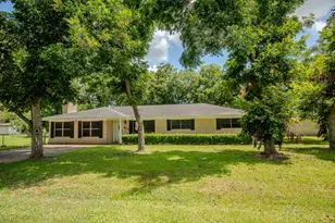 212 Avenue B, Brazoria, TX 77422 - Photo 2