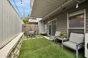 361 Sydnor St, Houston, TX 77020 - Photo 20