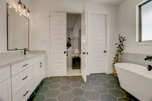 308 E 40th St, Houston, TX 77018 - Photo 16