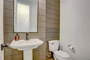 308 E 40th St, Houston, TX 77018 - Photo 12
