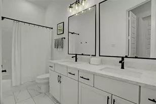 308 E 40th St, Houston, TX 77018 - Photo 18