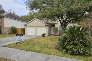 27182 Kings Manor Dr S, Humble, TX 77339 - Photo 2