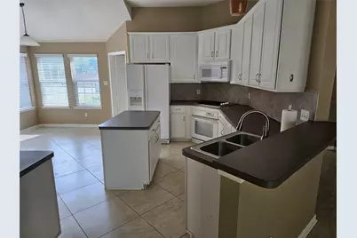 27182 Kings Manor Drive S, Humble, TX 77339 - Photo 10