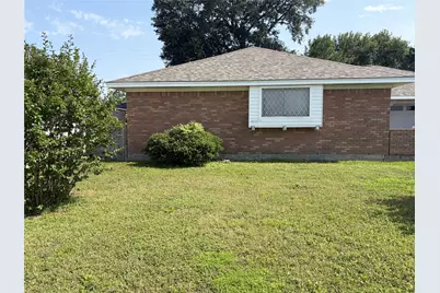 234 E Edgebrook Drive, Houston, TX 77034 - Photo 1