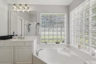 12923 Lady Jane Ct, Houston, TX 77044 - Photo 20