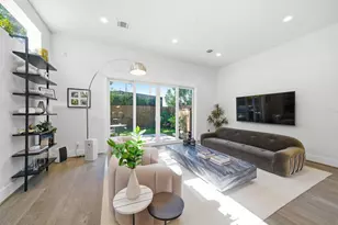 1529 Laird St, Houston, TX 77008 - Photo 6