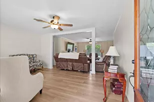 804 Otter Rd, Anahuac, TX 77514 - Photo 6