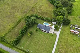 804 Otter Rd, Anahuac, TX 77514 - Photo 2