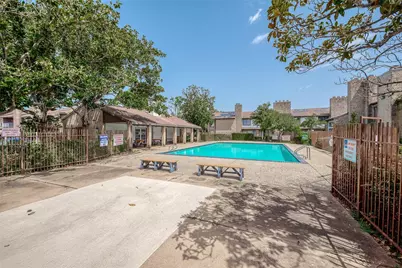 6633 W Airport Boulevard #809, Houston, TX 77035 - Photo 4