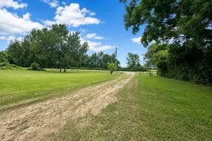 3427 County Rd 117, Wharton, TX 77488 - Photo 20