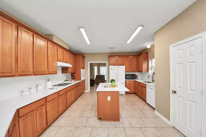 611 Mosman Court, Houston, TX 77094 - Photo 8