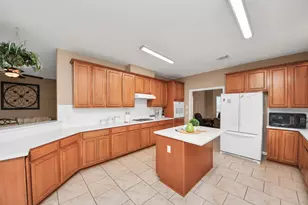 611 Mosman Ct, Houston, TX 77094 - Photo 6