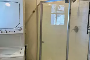 1009 Sealy St, Galveston, TX 77550 - Photo 14