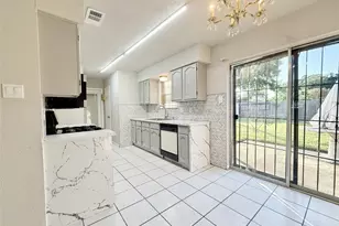 12715 Middlesbrough Ln, Houston, TX 77066 - Photo 12