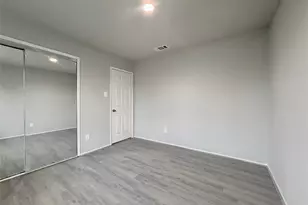 12715 Middlesbrough Ln, Houston, TX 77066 - Photo 24