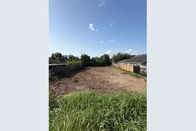 43 Meadow Lea Drive, Houston, TX 77022 - Photo 2