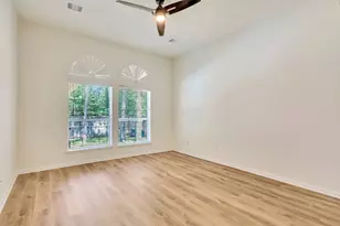 22 Queenscliff Circle, The Woodlands, TX 77382 - Photo 26