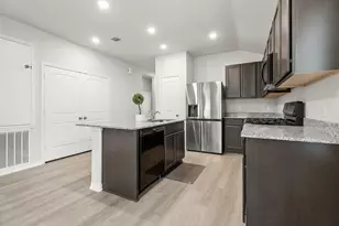 5345 Basquiat Dr, Houston, TX 77048 - Photo 6
