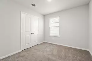 5345 Basquiat Dr, Houston, TX 77048 - Photo 18
