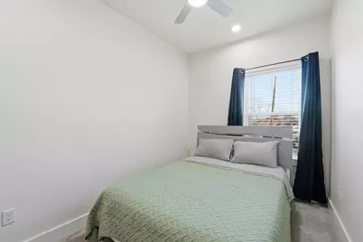 7908 Brandon Street #B, Houston, TX 77051 - Photo 14