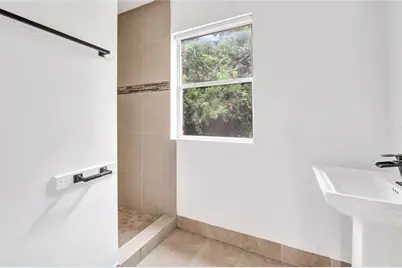 2506 Keene Street #2, Houston, TX 77009 - Photo 14