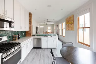 3209 Ave P 1/2, Galveston, TX 77550 - Photo 10