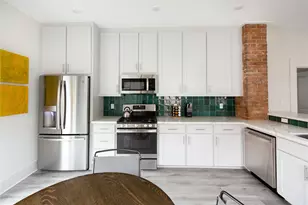 3209 Ave P 1/2, Galveston, TX 77550 - Photo 8