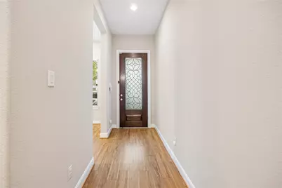 10408 Quiet Courtyard Road, Houston, TX 77043 - Photo 4