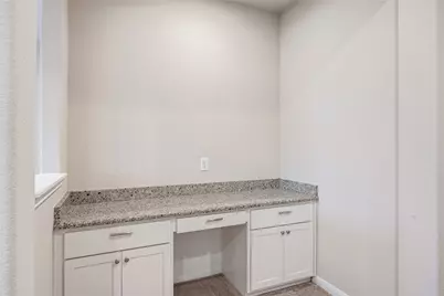 10408 Quiet Courtyard Road, Houston, TX 77043 - Photo 22