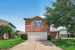 19451 Nasworthy Dr, Tomball, TX 77375 - Photo 2