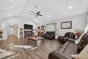 1619 Dolores St, Rosharon, TX 77583 - Photo 8