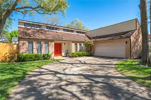 16419 Laurelfield Dr, Houston, TX 77059 - Photo 6