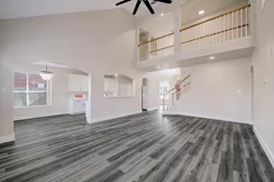 4615 Russett Ln, Sugar Land, TX 77479 - Photo 10