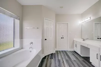 4615 Russett Lane, Sugar Land, TX 77479 - Photo 18