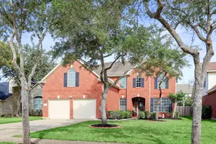 4615 Russett Ln, Sugar Land, TX 77479 - Photo 2