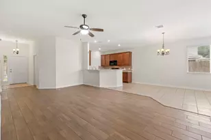 31719 Cattail Park Ct, Conroe, TX 77385 - Photo 4