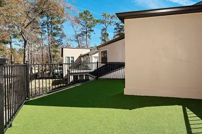 15 Crinkleroot Court, The Woodlands, TX 77380 - Photo 32