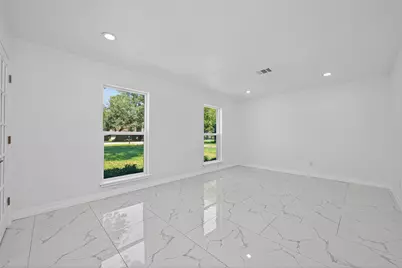 559 Hampton Road, Conroe, TX 77302 - Photo 8