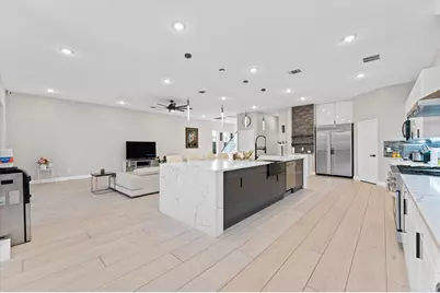 1425 Adkins Road #A, Houston, TX 77055 - Photo 6